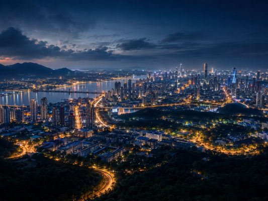 鮑你發地區導覽總整理，整合地區入口、閱讀順序與安排前判斷重點