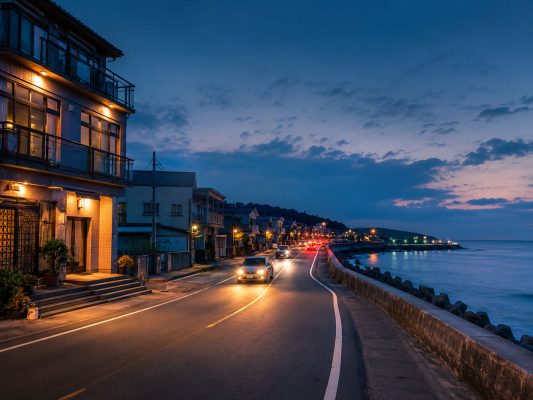 苗栗苑裡、通霄、後龍怎麼看？海線景點與回程住宿，整理白天景點、住宿位置與夜間生活圈判斷。