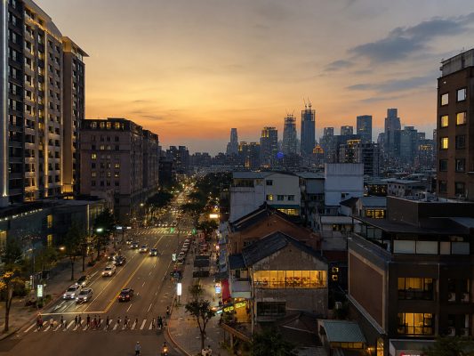 鮑你發全省大小區導覽總整理：城市、小區與住宿判斷，整理白天景點、住宿位置與夜間生活圈判斷。